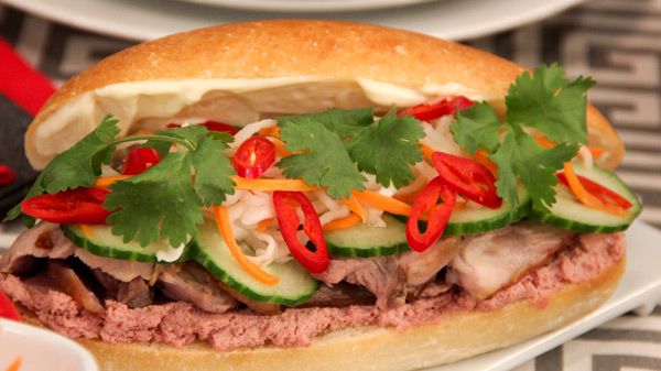 CÁCH LÀM BÁNH MÌ PATE NGON CHO BỮA SÁNG TẠI NHÀ