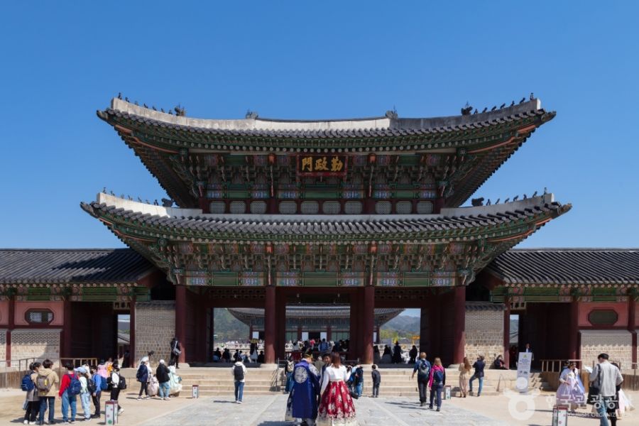 Khám phá cung điện lớn nhất Hàn Quốc - Gyeongbokgung