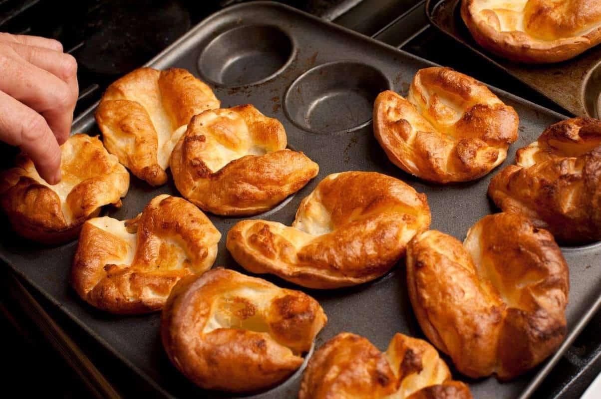 Yorkshire Pudding nước Anh