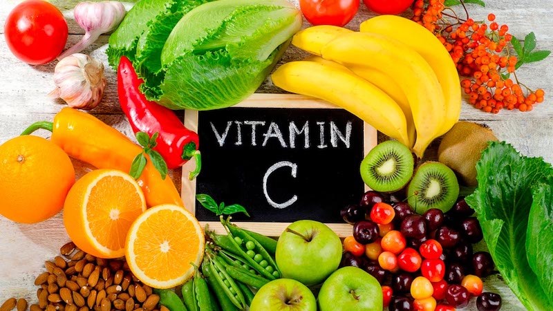 Vitamin C giúp gia tăng co bóp và bong tróc niêm mạc tử cung, dẫn đến kinh nguyệt sớm