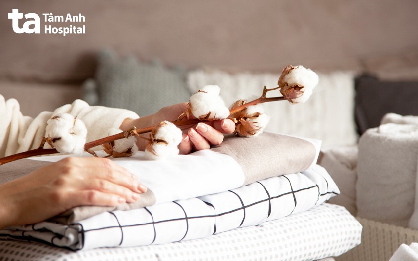 Quần áo làm từ chất liệu cotton có khả năng thấm hút mồ hôi tốt