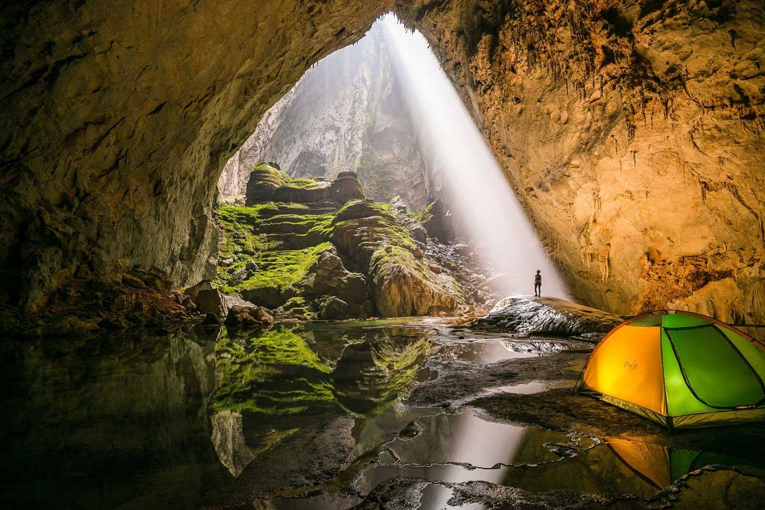 Vọng Khủng Long - Hang Sơn Đoòng