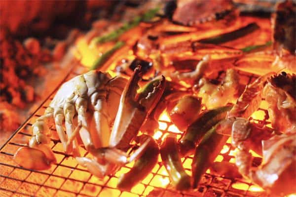 Thưởng thức BBQ ngon miệng (Ảnh: ST)