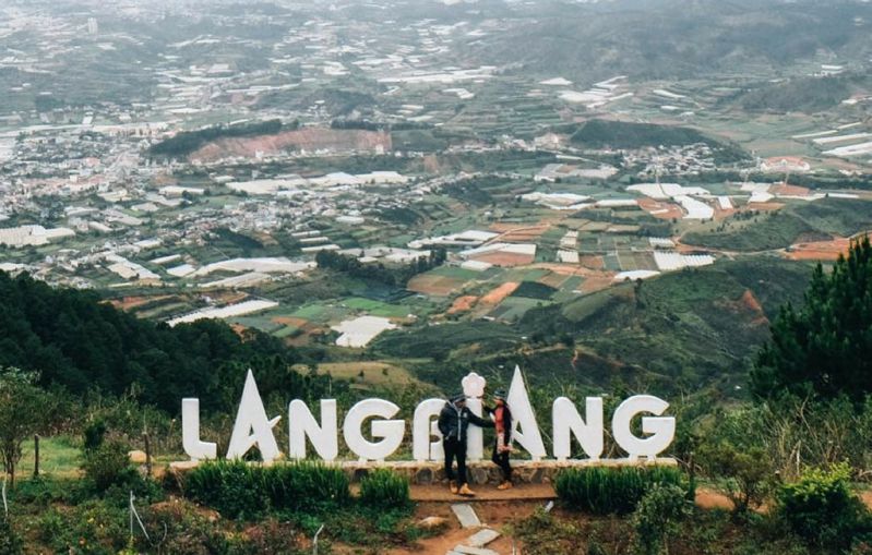 Núi Langbiang tại Đà Lạt tháng 9