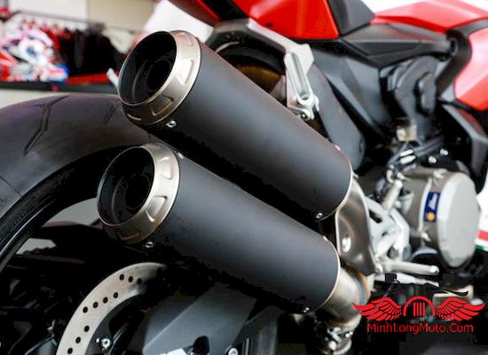 Ống xả kép cực ngầu của Ducati 959 Corse tại Việt Nam