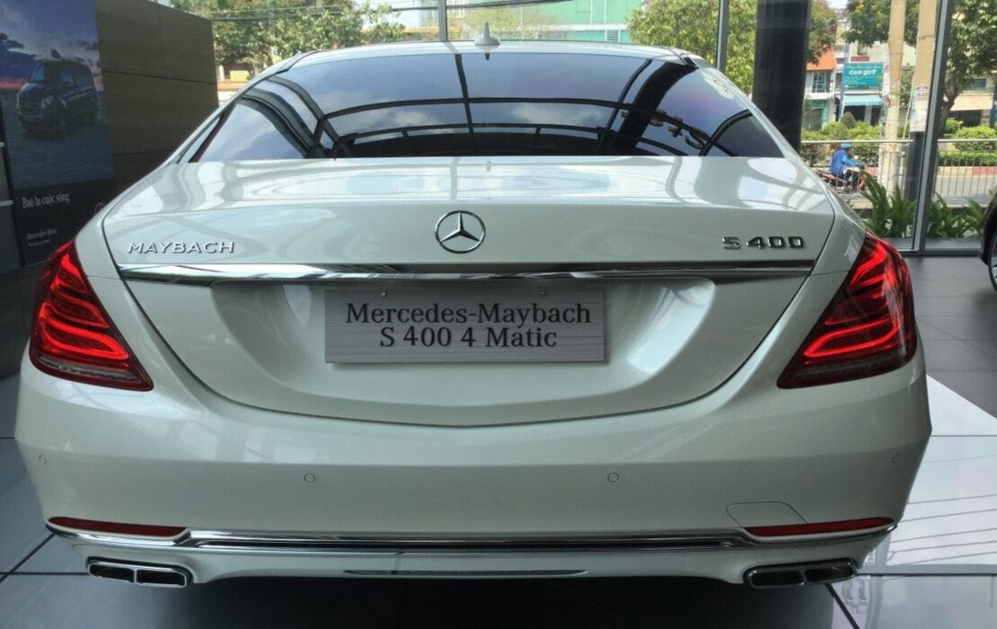 Đuôi xe Mercedes Maybach S400