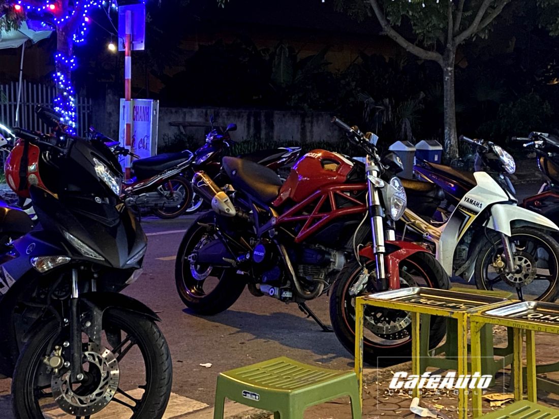 Ducati Monster 795-Cafeauto-9