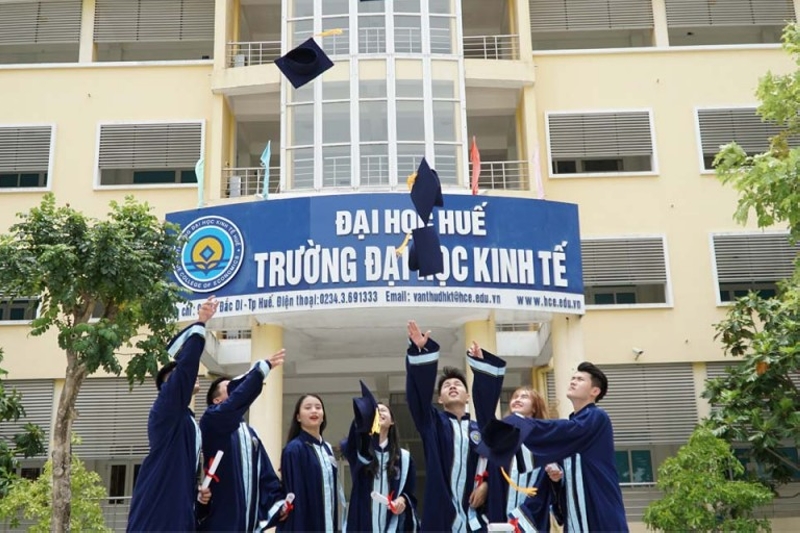 Trường đại học đào tạo khối ngành kinh tế tại miền Trung