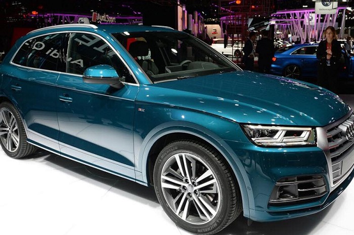 Xe hơi 4 chỗ Audi Q5