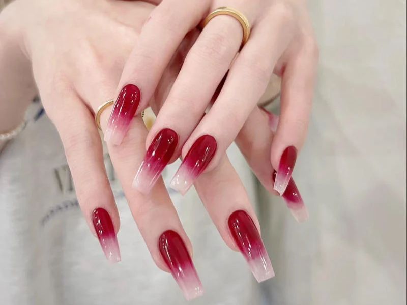 Nail ombre đỏ