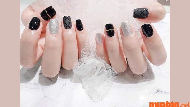 Nail màu đen phối xám