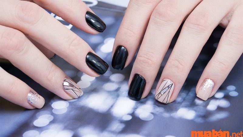 Mẫu nail màu đen phối trắng