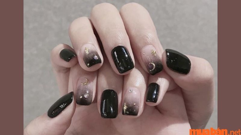 Mẫu nail màu đen ombre