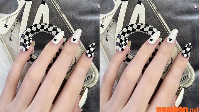 Mẫu nail màu đen kẻ caro