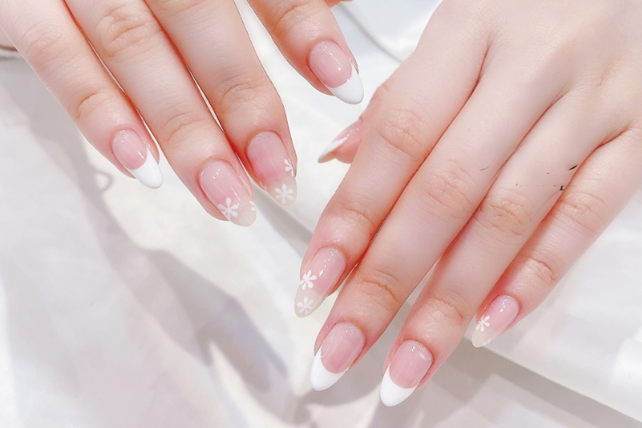 Mẫu nail ngọt ngào và cũng rất sáng da