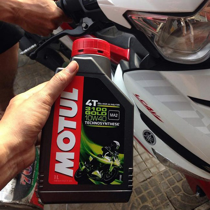 nhớt motul 3100 gold chạy được bao nhiêu km