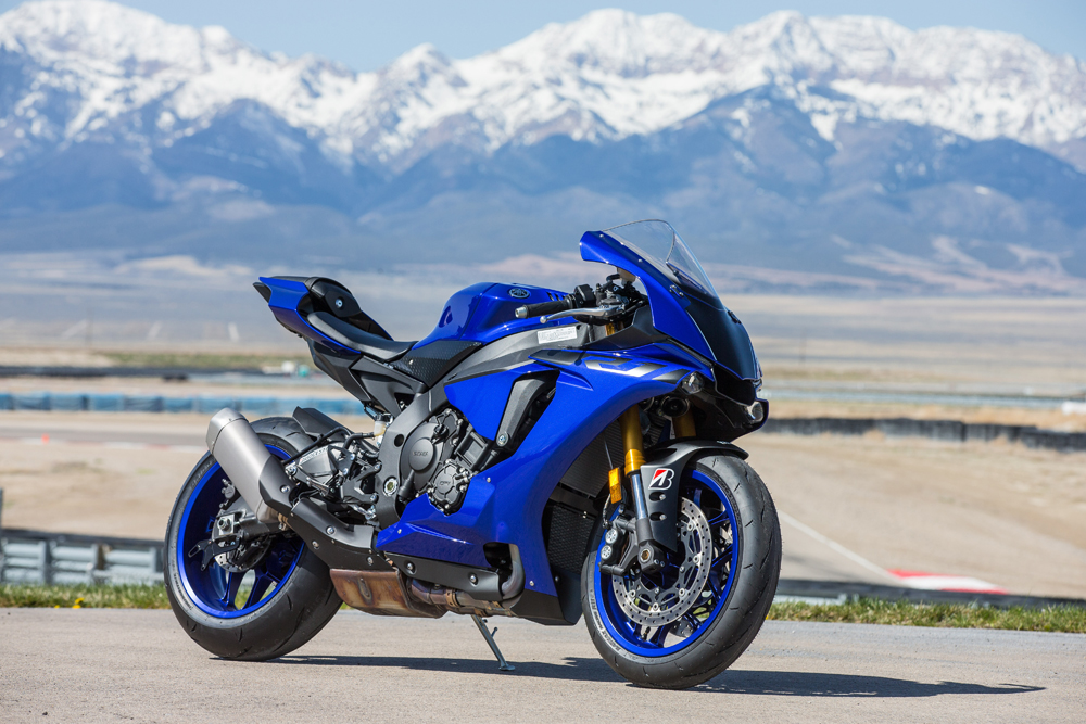 2018 Yamaha YZF-R1 and YZF-R1M