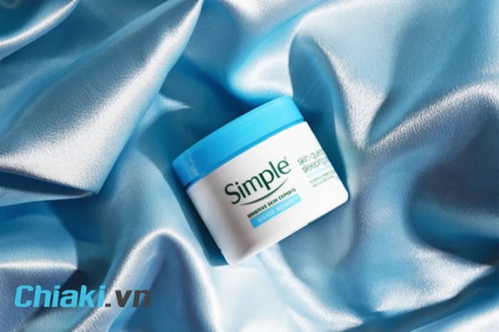 Kem dưỡng ẩm Simple ban đêm Water Boost Skin Quench Sleeping Cream