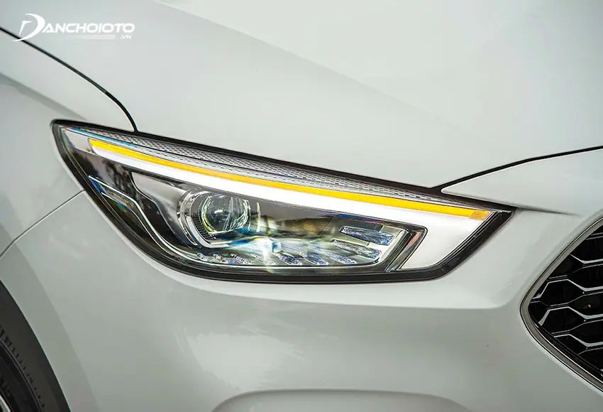 Cụm đèn trước của MG ZS sử dụng dạng LED