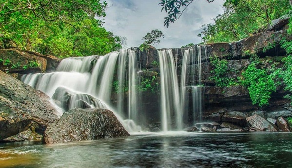 Suối Tranh Phú Quốc sở hữu thiên nhiên xanh mát, cảnh sắc đẹp đến say lòng