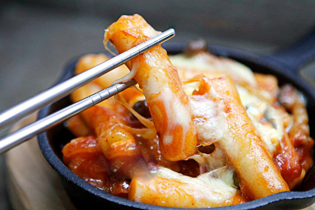 Tokbokki phô mai Hàn Quốc