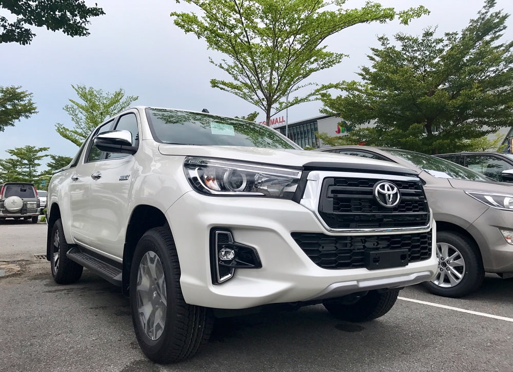 gia-xe-ban-tai-toyota-hilux-2020-toyota-an-giang