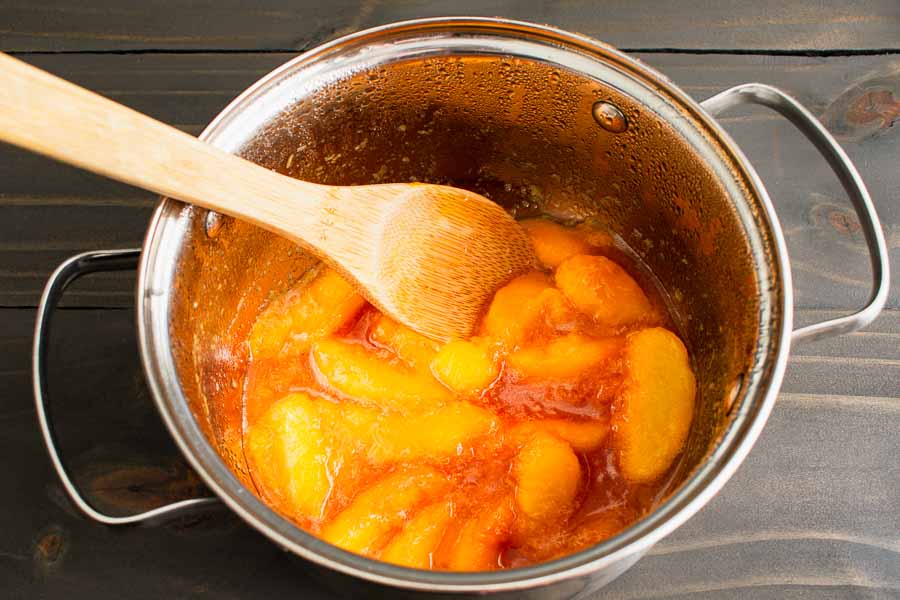 Making the peach syrup