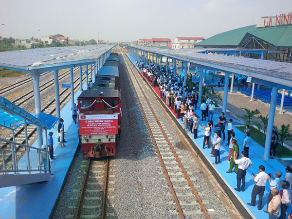 Ga Ninh Bình trong ngày khai trương