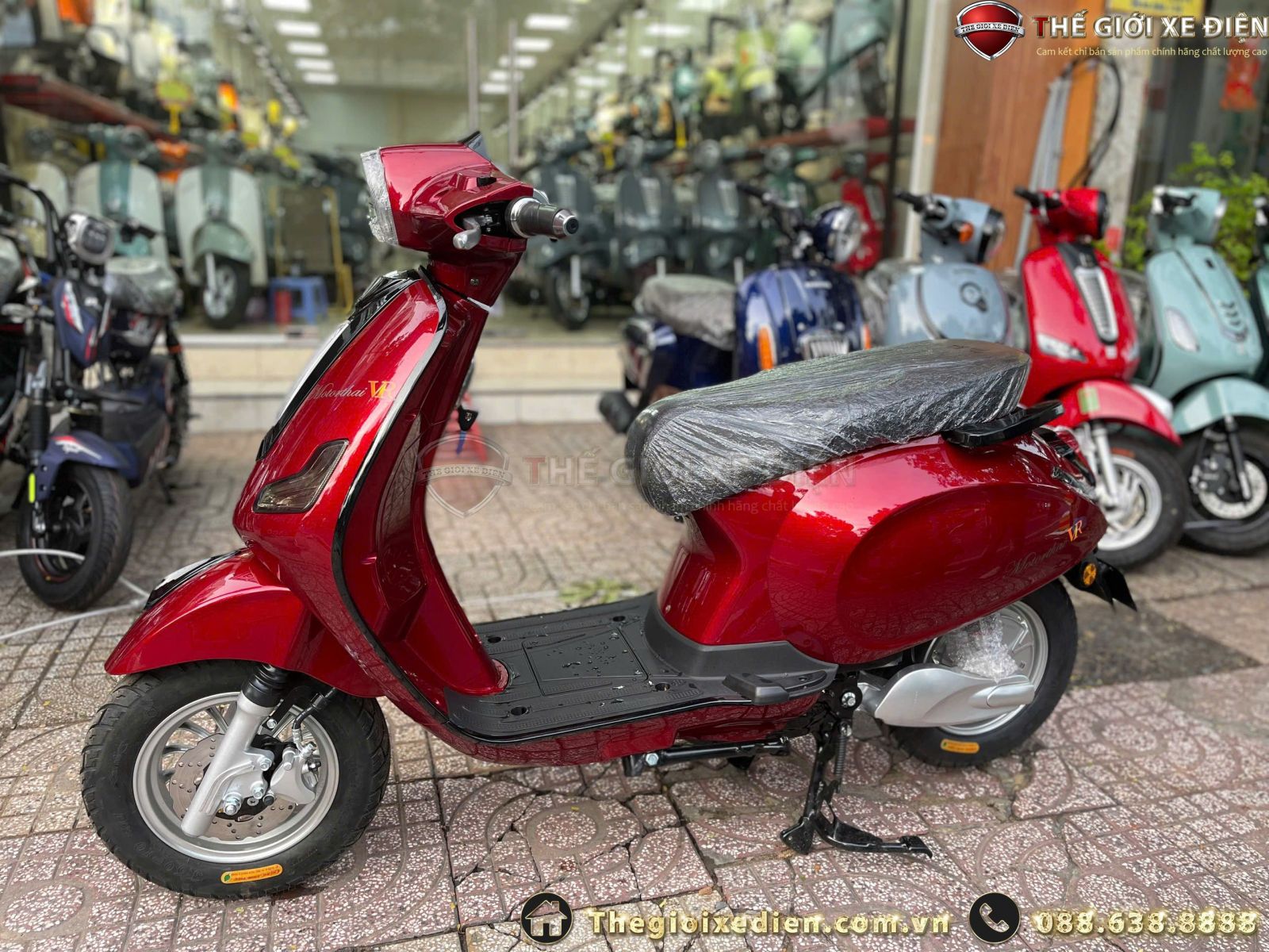 xe máy điện vespa motor thái