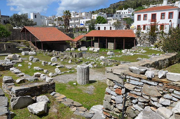 địa-điểm-du-lịch-thổ-nhĩ-kỳ-The_ruins_of_the_Mausoleum_at_Halicarnassus copy