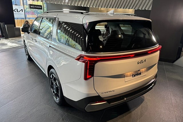 Đánh giá KIA Carnival 2024: Diện mạo thay đổi nhẹ, tiện nghi được quan tâm