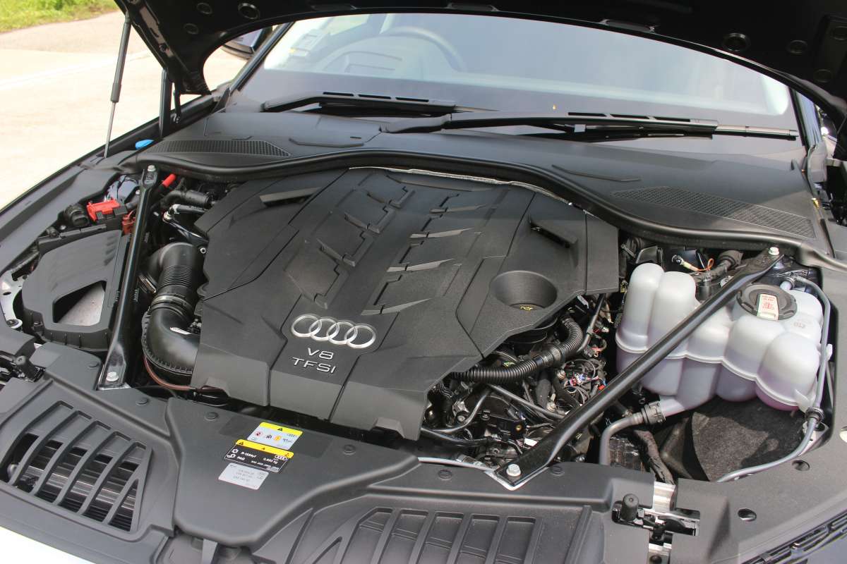 2022 Audl A8 L 4.0 engine CarBuyer Singapore