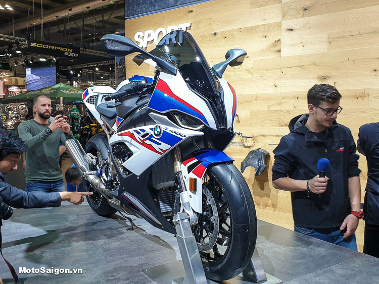 Giá bán BMW S1000RR 2019 công bố ở mức tương đương 400 triệu đồng