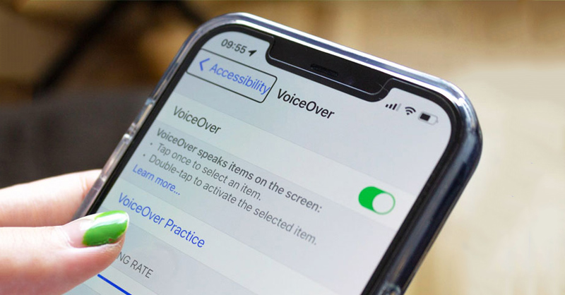 Voice Over là tính năng được Apple tích hợp sẵn trên iPhone 