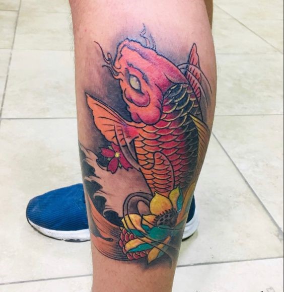 tattoo cá chép và hoa sen của khách