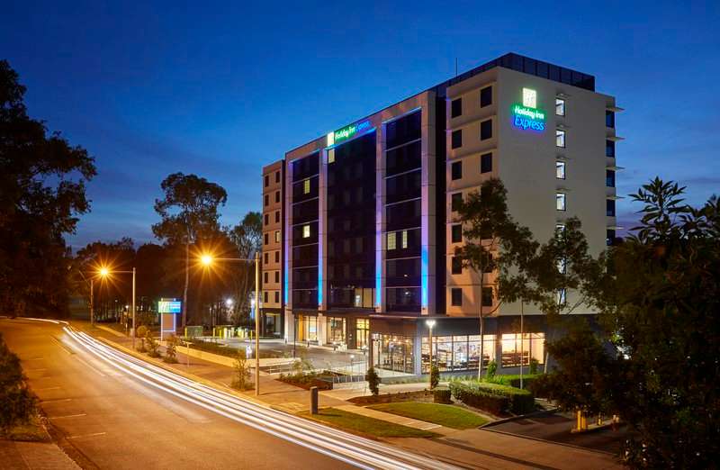 Holiday Inn Express Sydney Macquarie Park, an IHG Hotel khách sạn ở Sydney