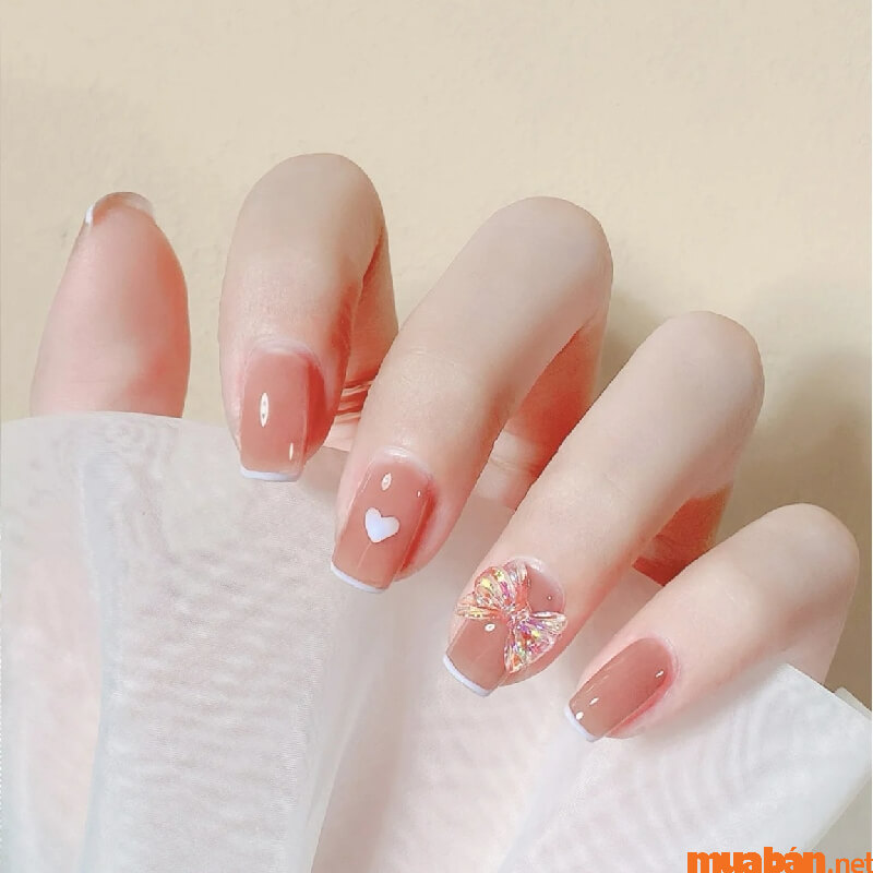 Mẫu nail Hàn Quốc họa tiết đơn giản nhẹ nhàng