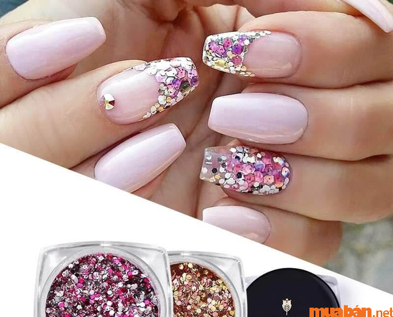 Mẫu nail Hàn Quốc phong cách Chunky Glitter