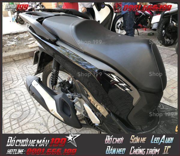 Xem Hình xe Honda SH 125 150 2018 2019 2020 thay nẹp hông mẫu 300i phụ tùng trang trí xe đẹp giá rẻ tại SG