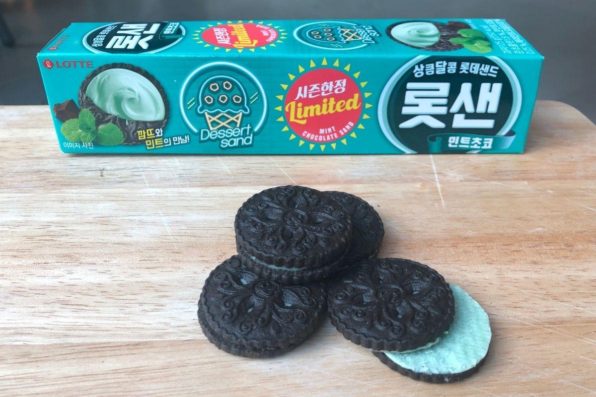 summer 2025 korea mint chocolate food, lotte sand mint chocolate cookie