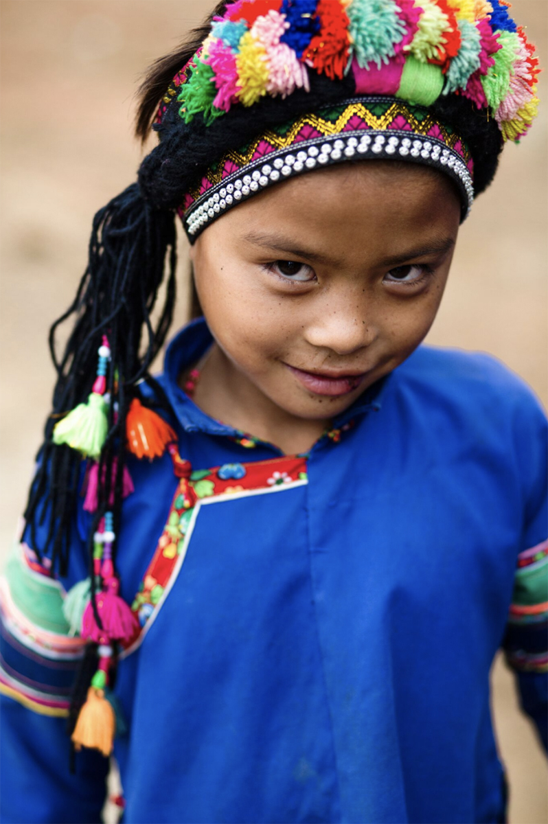 phu la ethnic minority vietnam