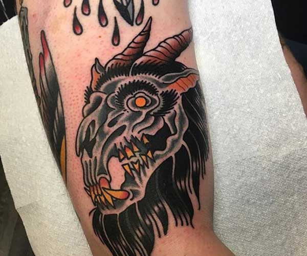 dê satan tattoo