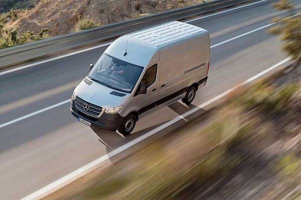 Mercedes-Benz Sprinter 2019 thế hệ mới: tiện nghi không thua kém gì một chiếc sedan đắt tiền