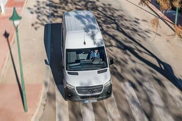 Mercedes-Benz Sprinter 2019 thế hệ mới: tiện nghi không thua kém gì một chiếc sedan đắt tiền