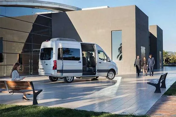 Mercedes-Benz Sprinter 2019 thế hệ mới: tiện nghi không thua kém gì một chiếc sedan đắt tiền